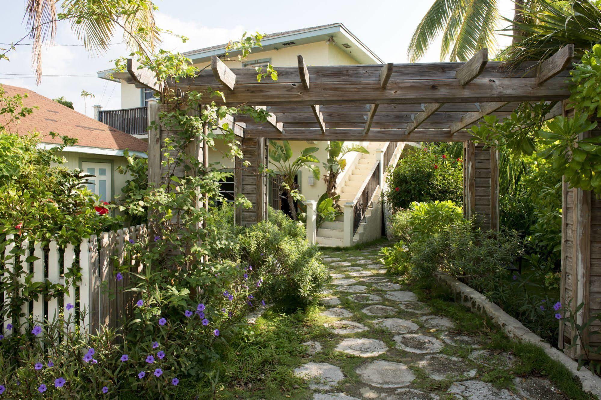 The Sugar Apple Lodging Dunmore Town Экстерьер фото