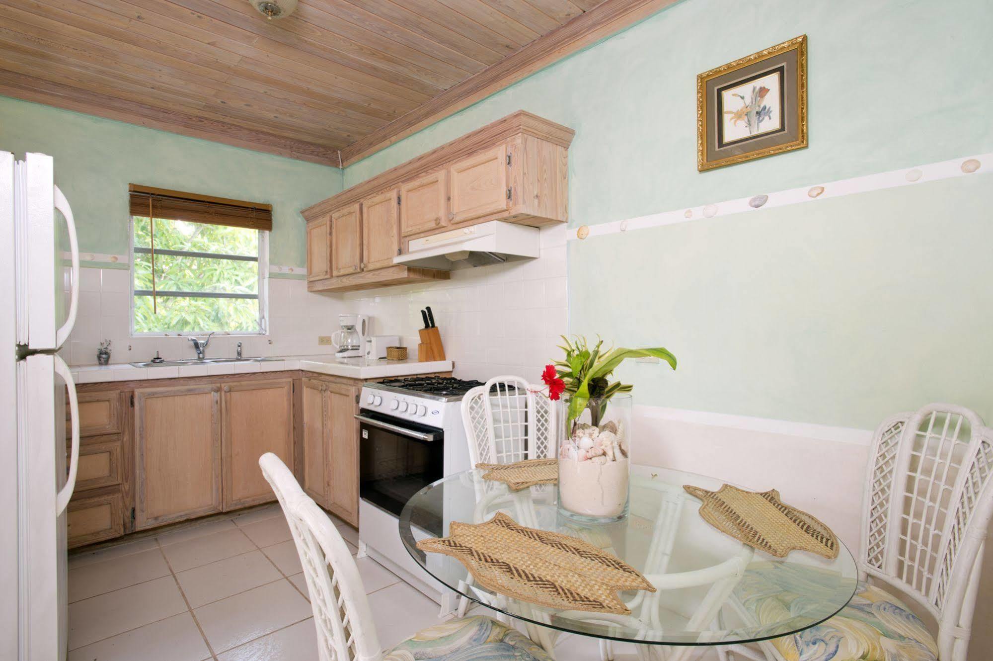 The Sugar Apple Lodging Dunmore Town Экстерьер фото