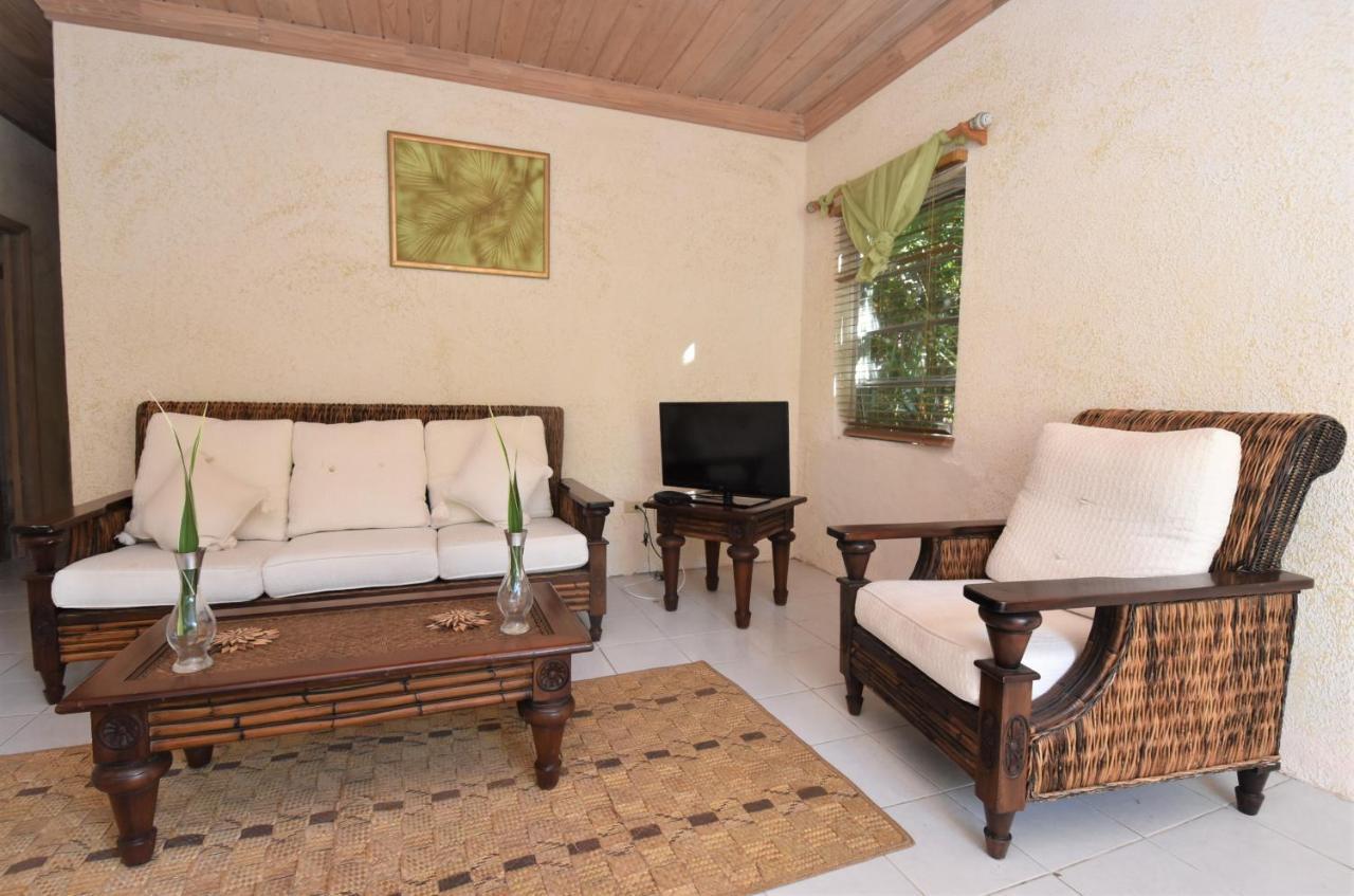 The Sugar Apple Lodging Dunmore Town Экстерьер фото