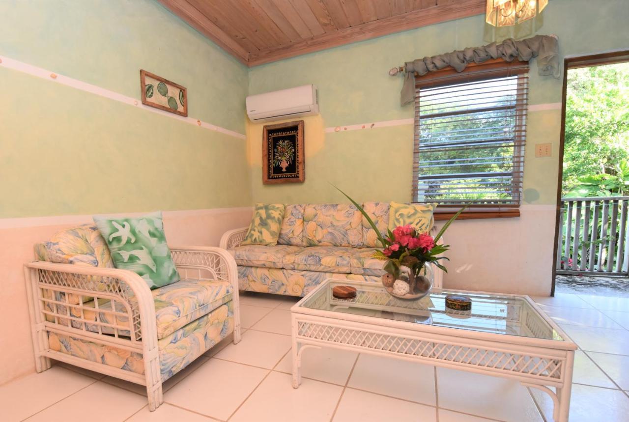 The Sugar Apple Lodging Dunmore Town Экстерьер фото