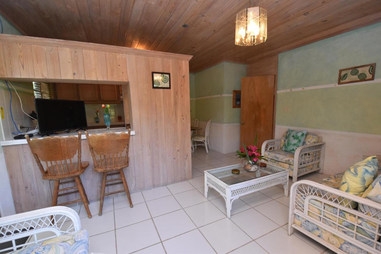 The Sugar Apple Lodging Dunmore Town Экстерьер фото
